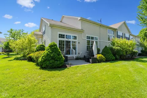 Exterior - 1972 Osprey Ct, Bartlett, IL 60103 photo 3 of 4