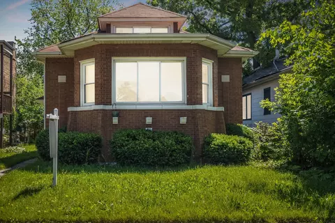 13903 S State St, Riverdale, IL 60827