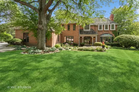 1507 Midwest Club Pkwy, Oak Brook, IL 60523