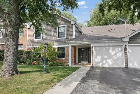 69 Margate Ct #C1, Schaumburg, IL 60193