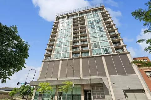 700 W Van Buren St #601, Chicago, IL 60607