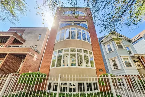 2428 N Southport Ave #3, Chicago, IL 60614