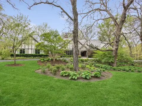 5 Acorn Ln, Barrington Hills, IL 60010