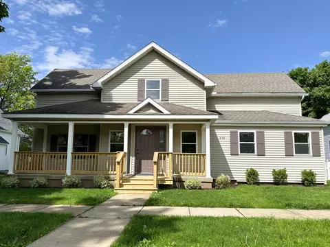 212 S Armstrong St, Stanford, IL 61774