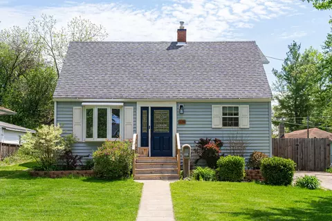 1138 S 5th St, Dekalb, IL 60115