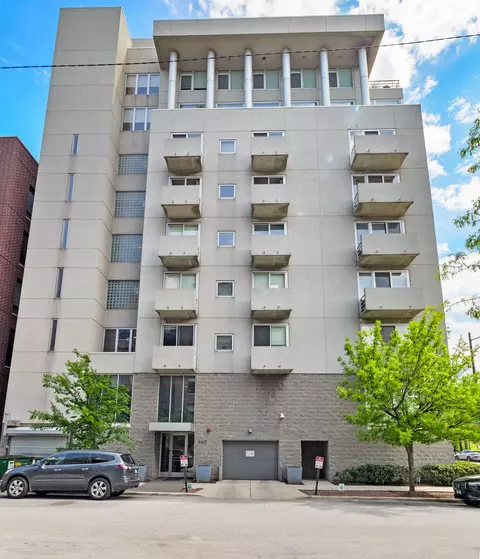 950 W Erie St #601, Chicago, IL 60642