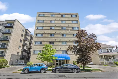314 Lathrop Ave #508, Forest Park, IL 60130