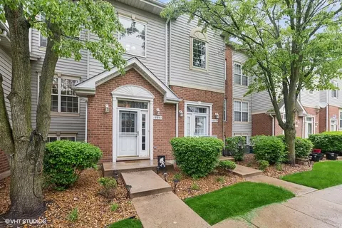 18851 S Vanderbilt Dr, Mokena, IL 60448