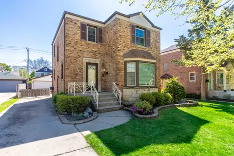 6917 N Ottawa Ave, Chicago, IL 60631