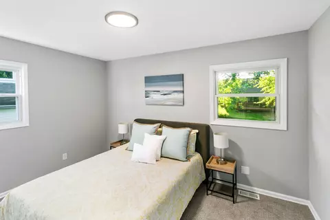 Bedroom - 1410 Summit Dr, Lockport, IL 60441 photo 2 of 4