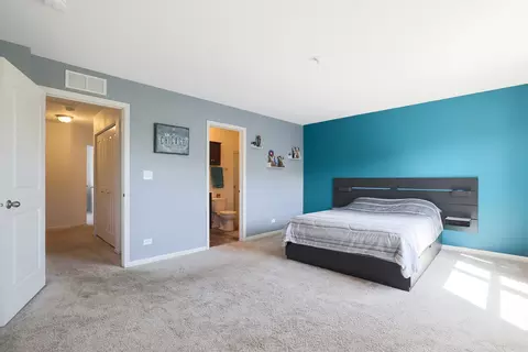 Bedroom - 1698 Ruby Dr, Pingree Grove, IL 60140 photo 2 of 6