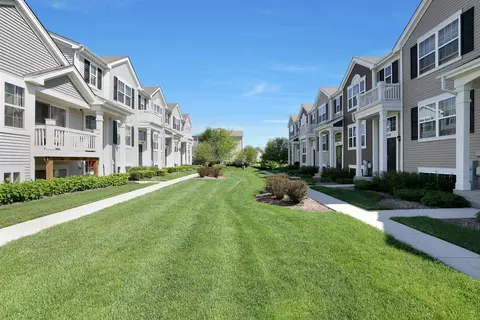 Exterior - 1698 Ruby Dr, Pingree Grove, IL 60140 photo 3 of 4