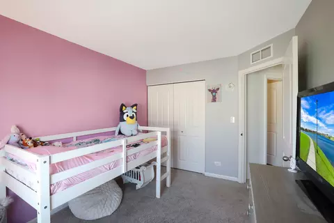 Bedroom - 1698 Ruby Dr, Pingree Grove, IL 60140 photo 4 of 6