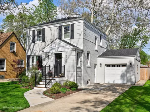 2433 S 7th Ave, North Riverside, IL 60546