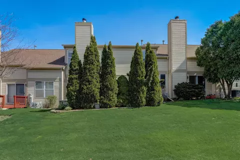 973 Old Oak Cir, Algonquin, IL 60102 photo 16