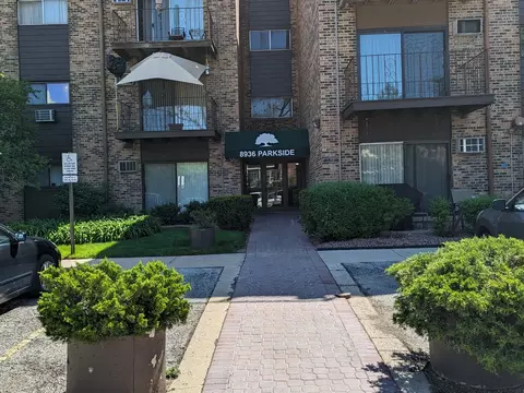 8936 N Parkside Ave #B113, Des Plaines, IL 60016