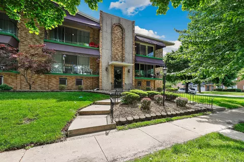 9637 S Keeler Ave #2F, Oak Lawn, IL 60453