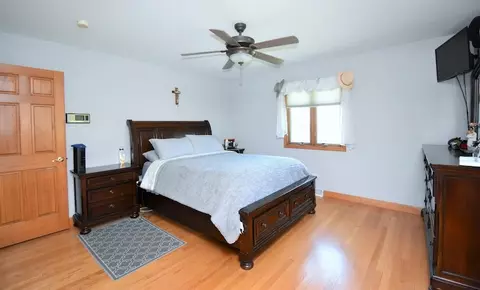 Bedroom - Undisclosed, Mchenry, IL 60051 photo 3 of 3