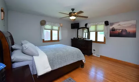 Bedroom - Undisclosed, Mchenry, IL 60051 photo 2 of 3
