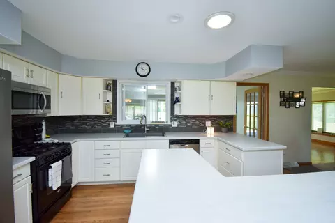 Kitchen - Undisclosed, Mchenry, IL 60051 photo 4 of 4