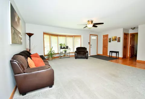 Living - Undisclosed, Mchenry, IL 60051 photo 2 of 5