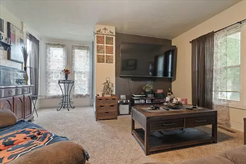 405 S Division St, Chenoa, IL 61726 photo 4