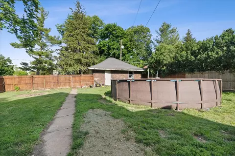 405 S Division St, Chenoa, IL 61726 photo 23
