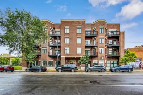 1890 N Milwaukee Ave #3B, Chicago, IL 60647
