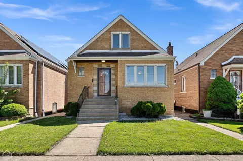 5233 S Keating Ave, Chicago, IL 60632 photo 1