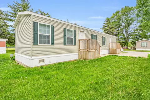4 Cedric Dr, Urbana, IL 61802