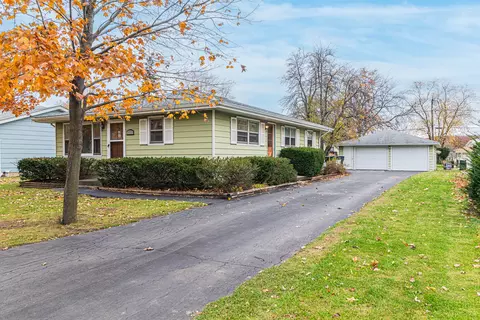 1719 Gilead Ave, Zion, IL 60099