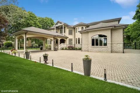 Exterior - 1317 Wagner Rd, Glenview, IL 60025 photo 2 of 10