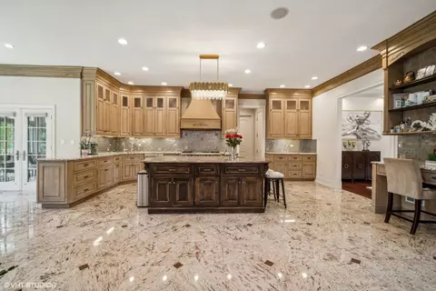 Kitchen - 1317 Wagner Rd, Glenview, IL 60025 photo 3 of 5