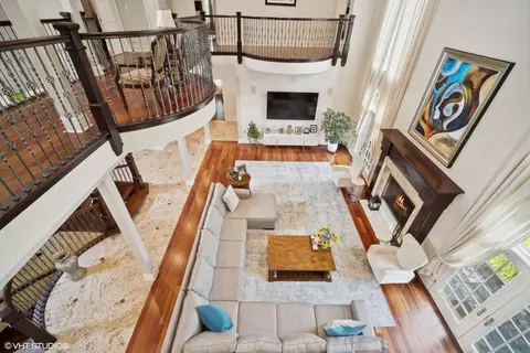 Living - 1317 Wagner Rd, Glenview, IL 60025 photo 5 of 5