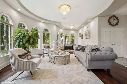 Living - 1317 Wagner Rd, Glenview, IL 60025 photo 1 of 5