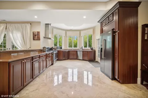 Kitchen - 1317 Wagner Rd, Glenview, IL 60025 photo 5 of 5