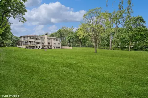 Exterior - 1317 Wagner Rd, Glenview, IL 60025 photo 8 of 10