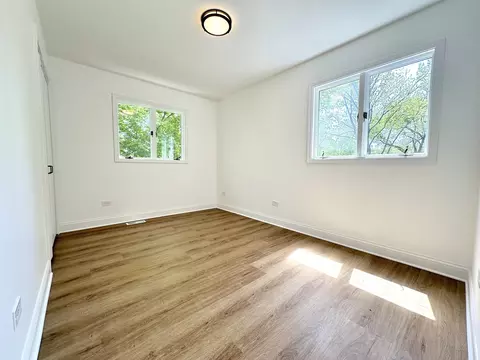 Bedroom - 1000 Pine St, Fox River Grove, IL 60021 photo 1 of 3