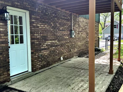 Exterior - 1000 Pine St, Fox River Grove, IL 60021 photo 5 of 7