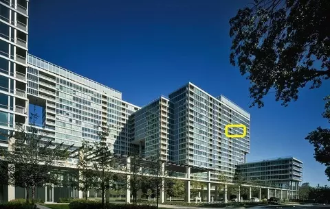 9655 Woods Dr #1608, Skokie, IL 60077