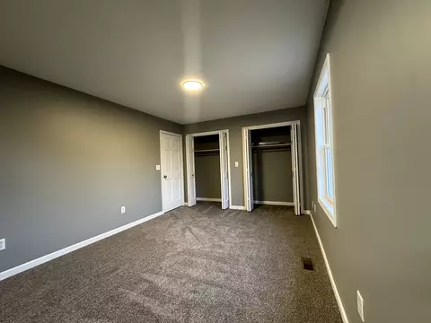 Bedroom - 87 Cedar Dr #87, Clinton, IL 61727 photo 3 of 4