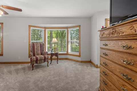 Bedroom - 2 Turtle Point Rd, Monticello, IL 61856 photo 1 of 9
