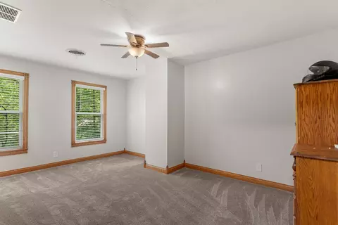 Bedroom - 2 Turtle Point Rd, Monticello, IL 61856 photo 4 of 9