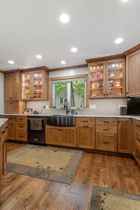 Kitchen - 2 Turtle Point Rd, Monticello, IL 61856 photo 10 of 10
