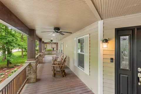 Exterior - 2 Turtle Point Rd, Monticello, IL 61856 photo 9 of 12