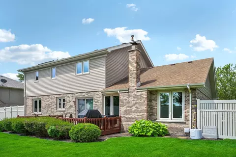 Exterior - 18809 Dickens Dr, Mokena, IL 60448 photo 5 of 7