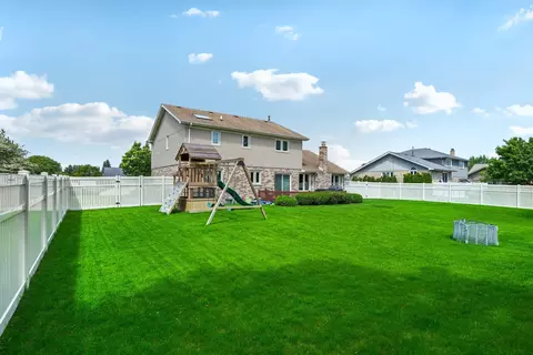 Exterior - 18809 Dickens Dr, Mokena, IL 60448 photo 7 of 7