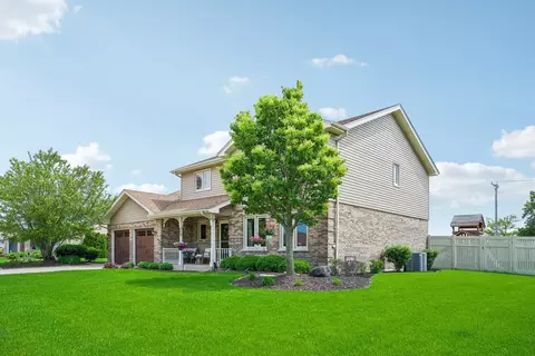 Exterior - 18809 Dickens Dr, Mokena, IL 60448 photo 3 of 7