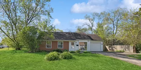 319 Cherry Ct, Glenview, IL 60025