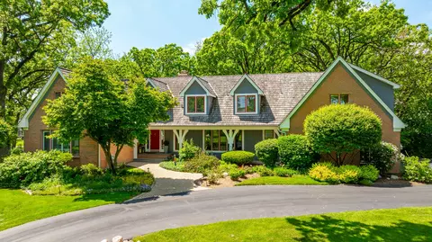 134 N Wynstone Dr, North Barrington, IL 60010